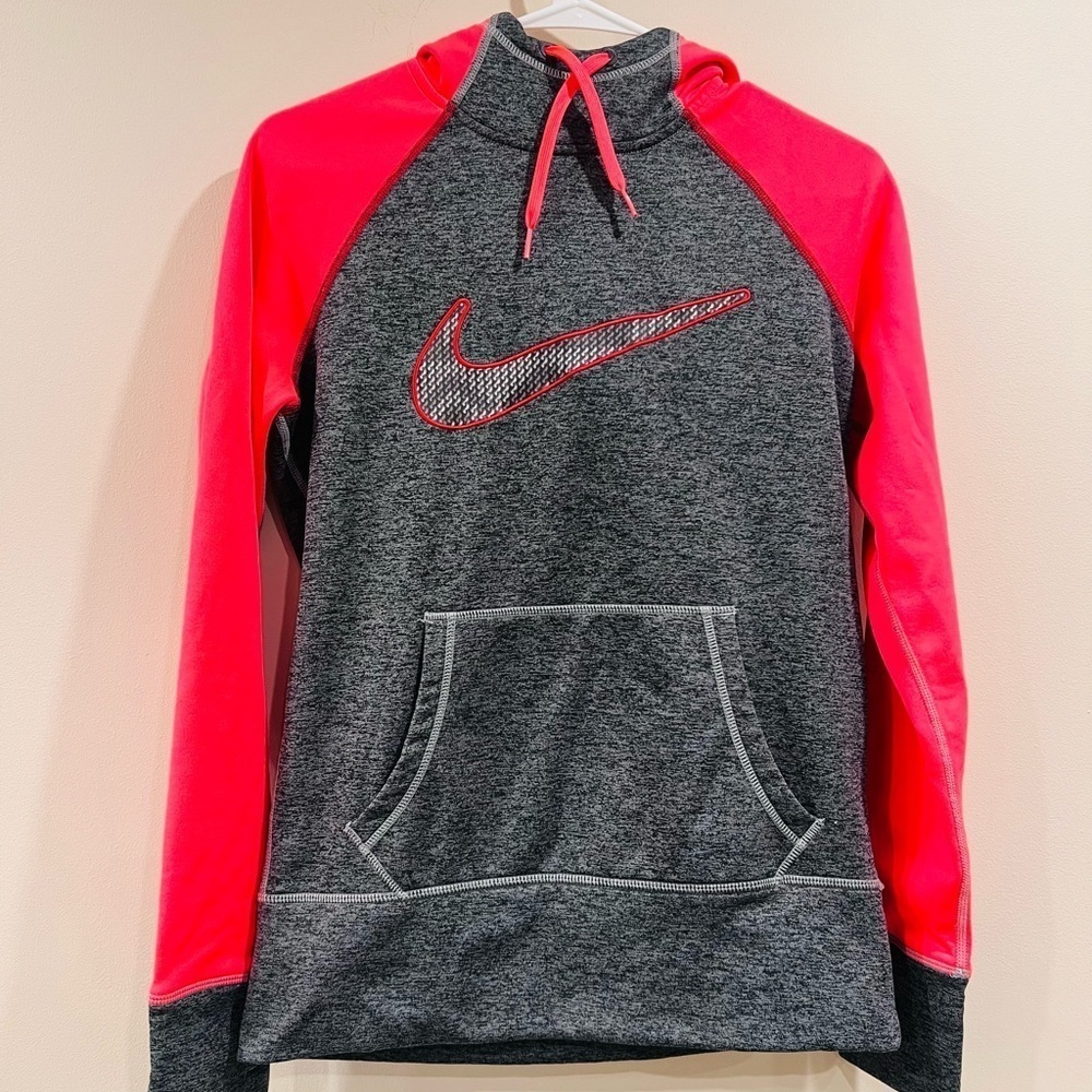 🔥Nike Thermal  Fit Hoodie🔥